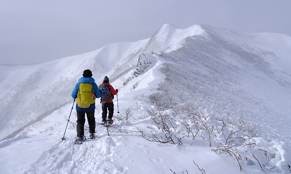 冬の藻琴山登山